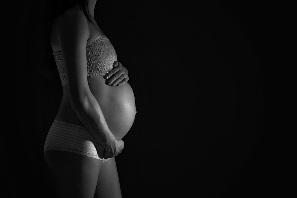 Marietta Atlanta Maternity Photographer- posing ideas 