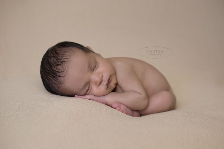 Baby Newborn Photographer- Atlanta Georgia - posed newborn photography taco pose