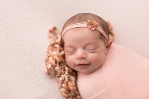 atlanta newborn photos, atlanta baby photos, posed baby photos, baby girl pink, nastja photography
