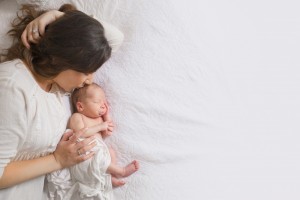 sandy springs newborn photographer, atlanta newborn photographer, atlanta newborn photography, buckhead newborn photographer, brookhaven newborn photographer. brookhaven newborn photography, newborn and sibling photo, newborn with family photo, newborn family posing, georgia newborn photographer, georgia newborn photography, atlanta family photography, atlanta family photographer,