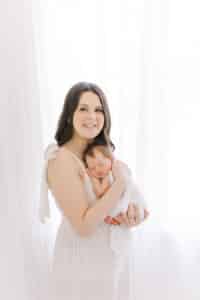 mom and newborn atlanta photographer