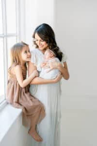 atlanta baby photographer, sibling and newborn poses, sibling and newborn posing, atlanta newborn photographer, Alpharetta newborn photographer