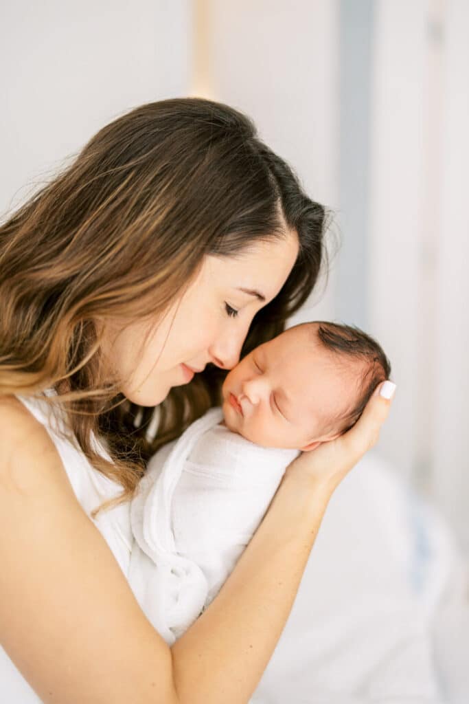 in home newborn session atlanta.