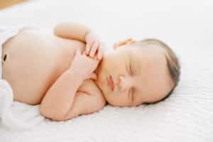 in home newborn session atlanta.