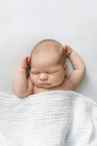newborn photographer in atlanta, atlanta baby photographer, lifestyle newborn photos, in home newborn photos atlanta, classic nursery decor