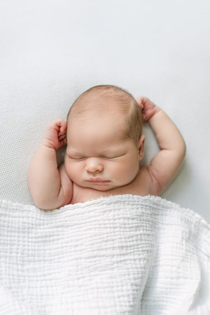 newborn photographer in atlanta, atlanta baby photographer, lifestyle newborn photos, in home newborn photos atlanta, classic nursery decor